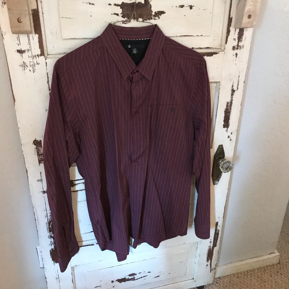 Volcom Striped Button Up - image 1